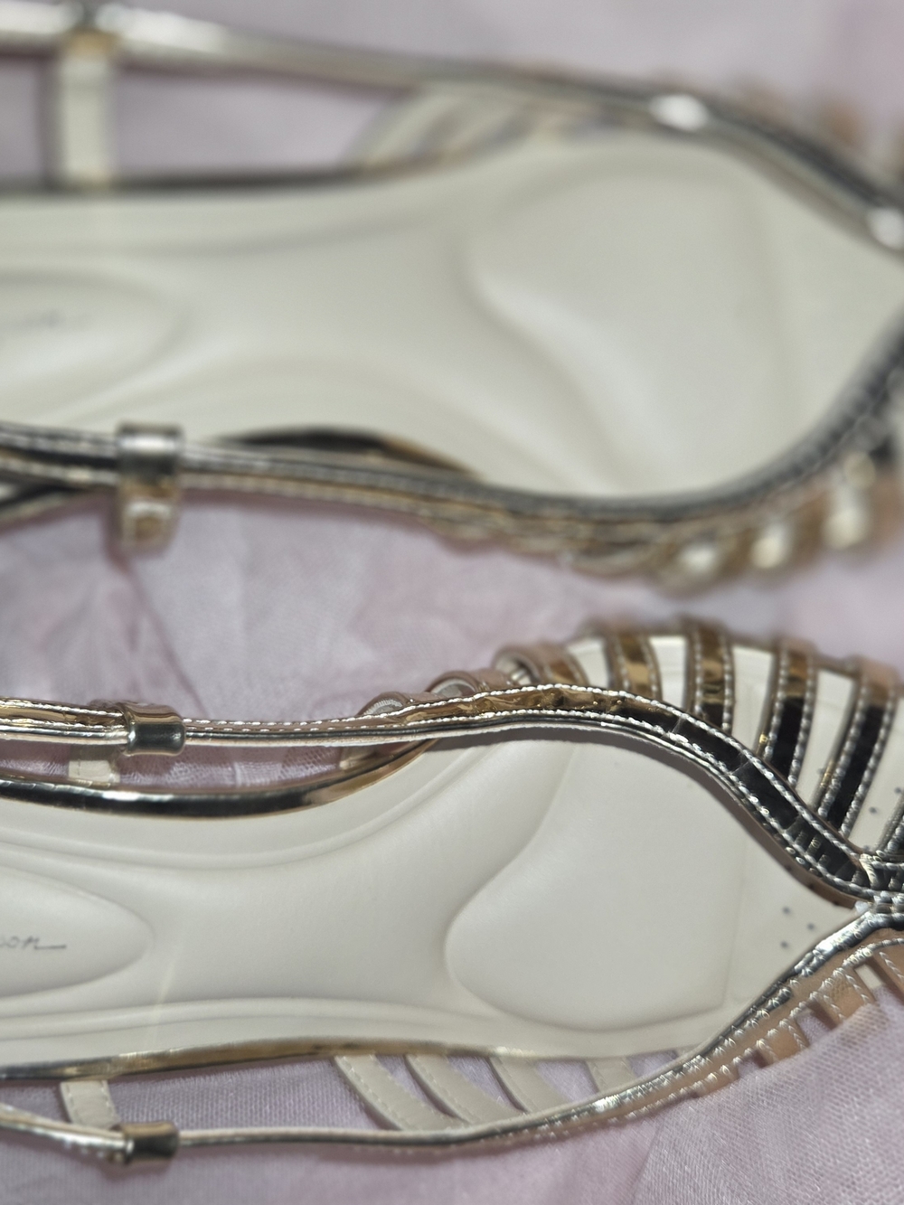 Jessica Simpson Metallic Gold Strappy Slingback Kitten Heel - Picture 9 of 9